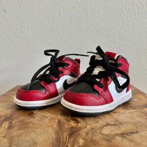 Nike Air Jordan 1 Retro High OG Chicago